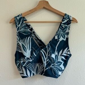 Women’s Teal & White Tropical Print Swim Top | Size Large